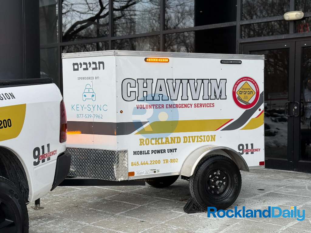 TR-R02 Mobile Power Unit — EV Charger