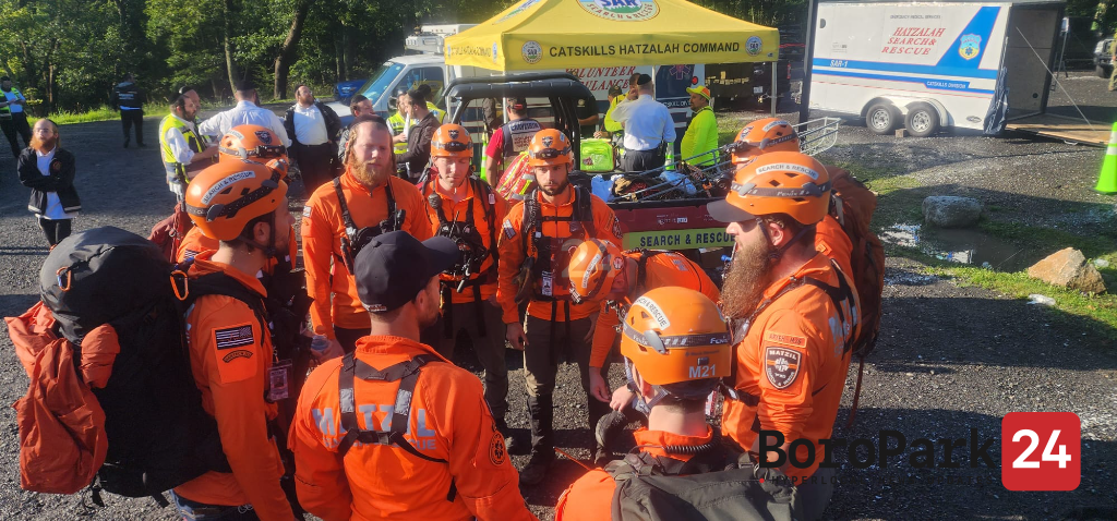 Volunteers searching the Catskills terrain